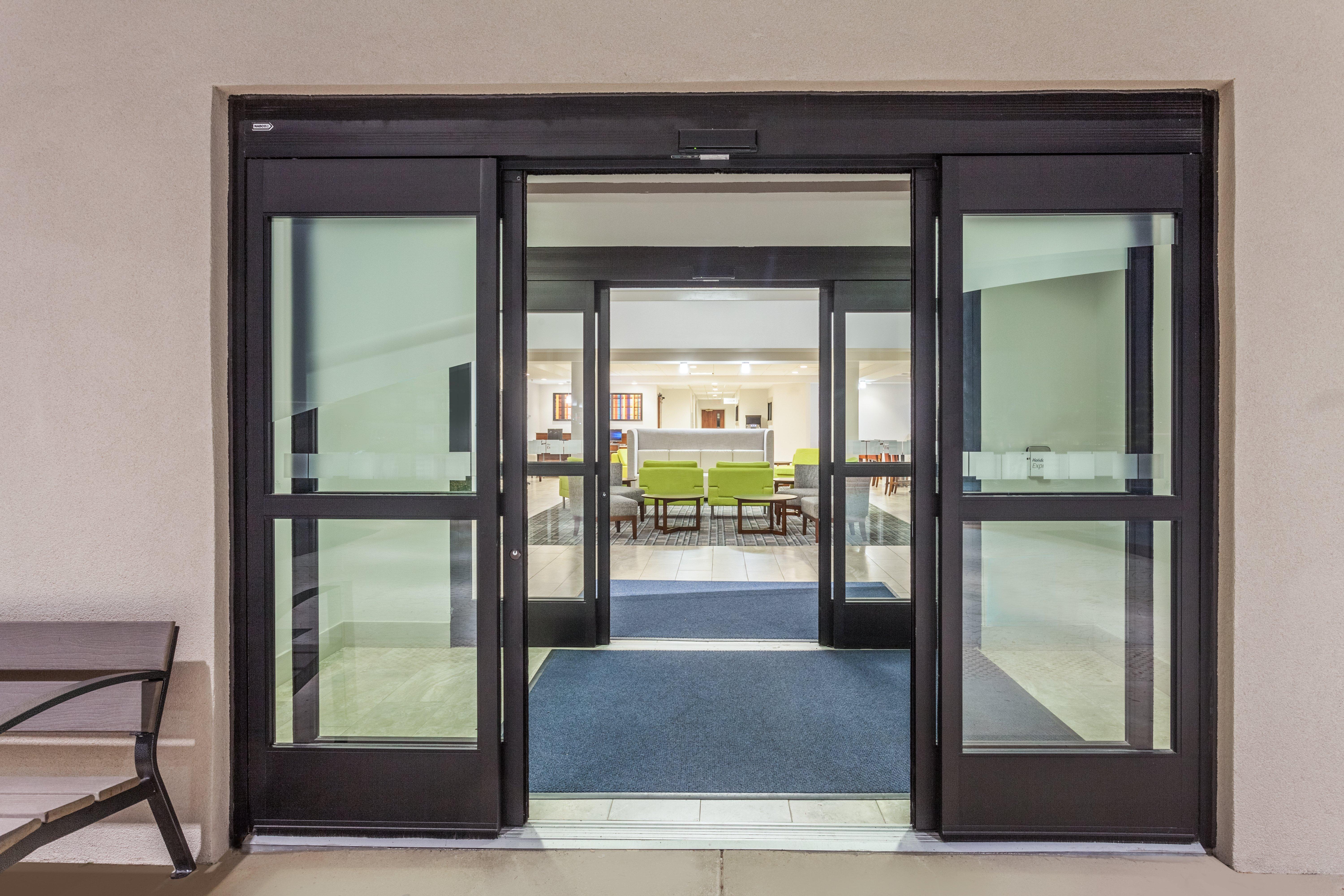 Holiday Inn Express & Suites Augusta West - Ft Gordon Area By Ihg Εξωτερικό φωτογραφία